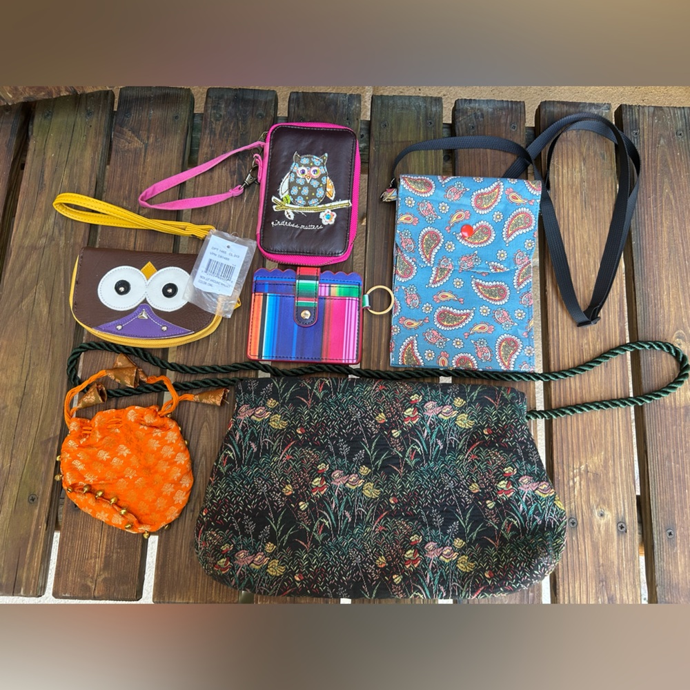 6 Colorful Assorted Bags and Pouches/ Lot - Picture 2 of 14